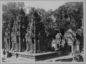 Banteay Srei, tours centrales après l’anastylose EFEO_CAM07099