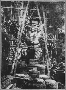Banteay Srei, repose du premier étage de la tour sud EFEO_CAM07149