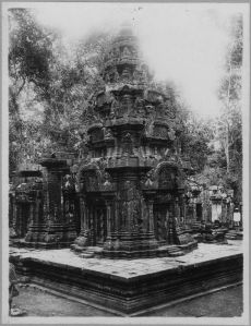 Banteay Srei, tour sud après l’anastylose EFEO_CAM07153