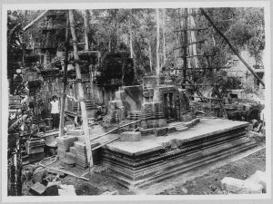 Banteay Srei, repose du rez-de-chaussée de la tour nord EFEO_CAM07168