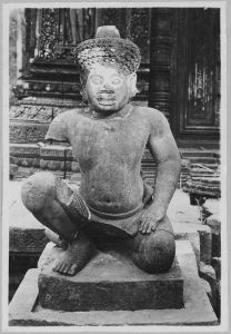 Dvarapala EFEO_CAM07348