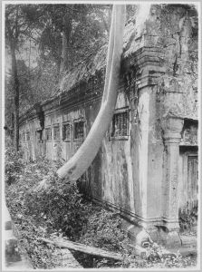 Annexe est, angle sud-est et face sud EFEO_CAM10959_a