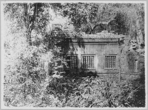 Bâtiment au nord de l'annexe est (vue de l'est) EFEO_CAM10961_a