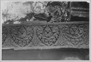 Colonnette EFEO_CAM10981_a