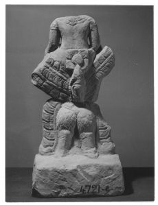 Ronde-bosse : Vishnou sur Garuda EFEO_CAM18147_2