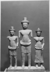 Triade vishnouite EFEO_CAM18647_1