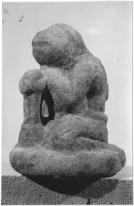 Animal, écureuil porte-encens EFEO_CAM19043_4