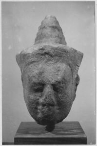 Tête diadémée EFEO_CAM19047_1