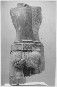 Ronde-bosse : personnage masculin EFEO_CAM19083_4