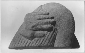 Ronde-bosse : main EFEO_CAM19174_7