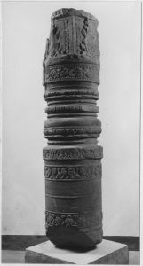 Colonnette EFEO_CAM19475_1