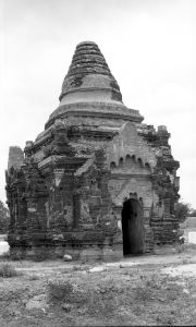 Temple n°790 Thaik-twin-hpaya du site de Pagan EFEO_PICP06765