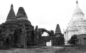 Temples n°791 + 790 + 786 + 785 du site de Pagan EFEO_PICP06766