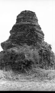 Temple n°793 Ywa-ni-hpaya du site de Pagan EFEO_PICP06774