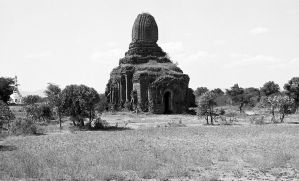 Temple n°795 Hpaya-ni du site de Pagan EFEO_PICP06778