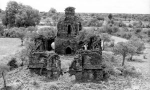 Monastère n°798 Pya-tha-nge du site de Pagan EFEO_PICP06844