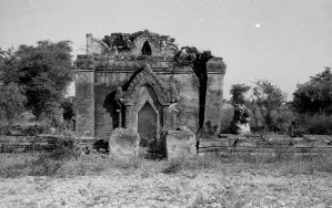 Temple n°800 Khin-gyi-hlo du site de Pagan EFEO_PICP06856