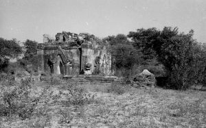 Temple n°800 Khin-gyi-hlo du site de Pagan EFEO_PICP06857