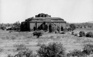 Temple n°803 Pya-tha-da-gyi du site de Pagan EFEO_PICP06888