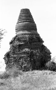 Stupa n°804 du site de Pagan EFEO_PICP06914
