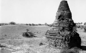 Stupa n°804 du site de Pagan EFEO_PICP06916