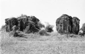 Temple et stupa n°806 + 807 du site de Pagan EFEO_PICP06927