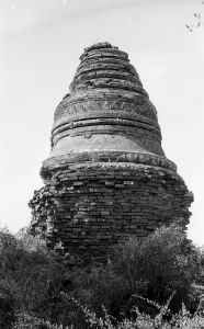 Stupa n°813 du site de Pagan EFEO_PICP06950