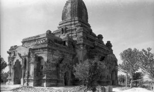 Temple n°842 Ta-wet-hpaya du site de Pagan EFEO_PICP07040