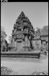 Sanctuaire de Banteay Srei EFEO_GROB02268
