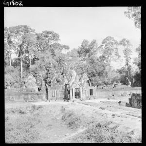 Vue d'ensemble de Banteay Srei EFEO_GROB03339