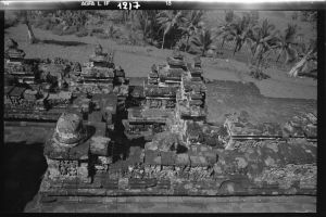 Temple de Borobudur EFEO_GROB03700