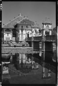 Temple de Tirta Gangga EFEO_GROB03850