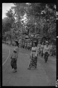 Procession de Bedulu EFEO_GROB03894