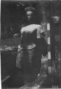 « R. ronde bosse » EFEO_MARH01948