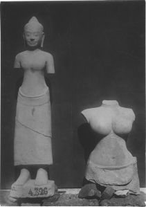 Rondes-bosses : divinité féminine debout à deux bras et buste féminin à deux bras EFEO_MARH02201