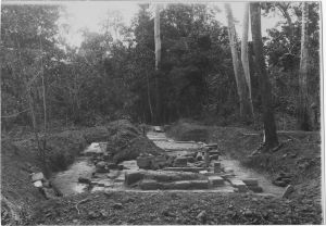 Phnom Bakheng EFEO_MARH02312